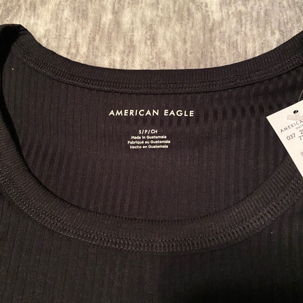 American Eagle black ribbed shirt